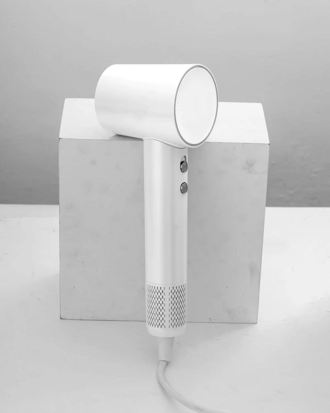 ✨ Asciugacapelli professionale: capelli luminosi. In pochi minuti.